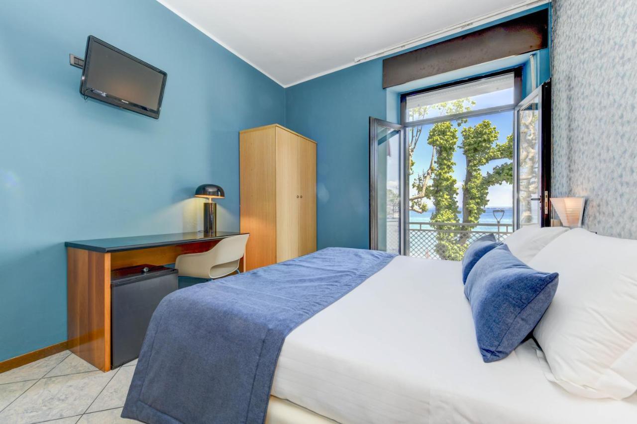 דסנזאנו דל גארדה Hotel Aurora מראה חיצוני תמונה
