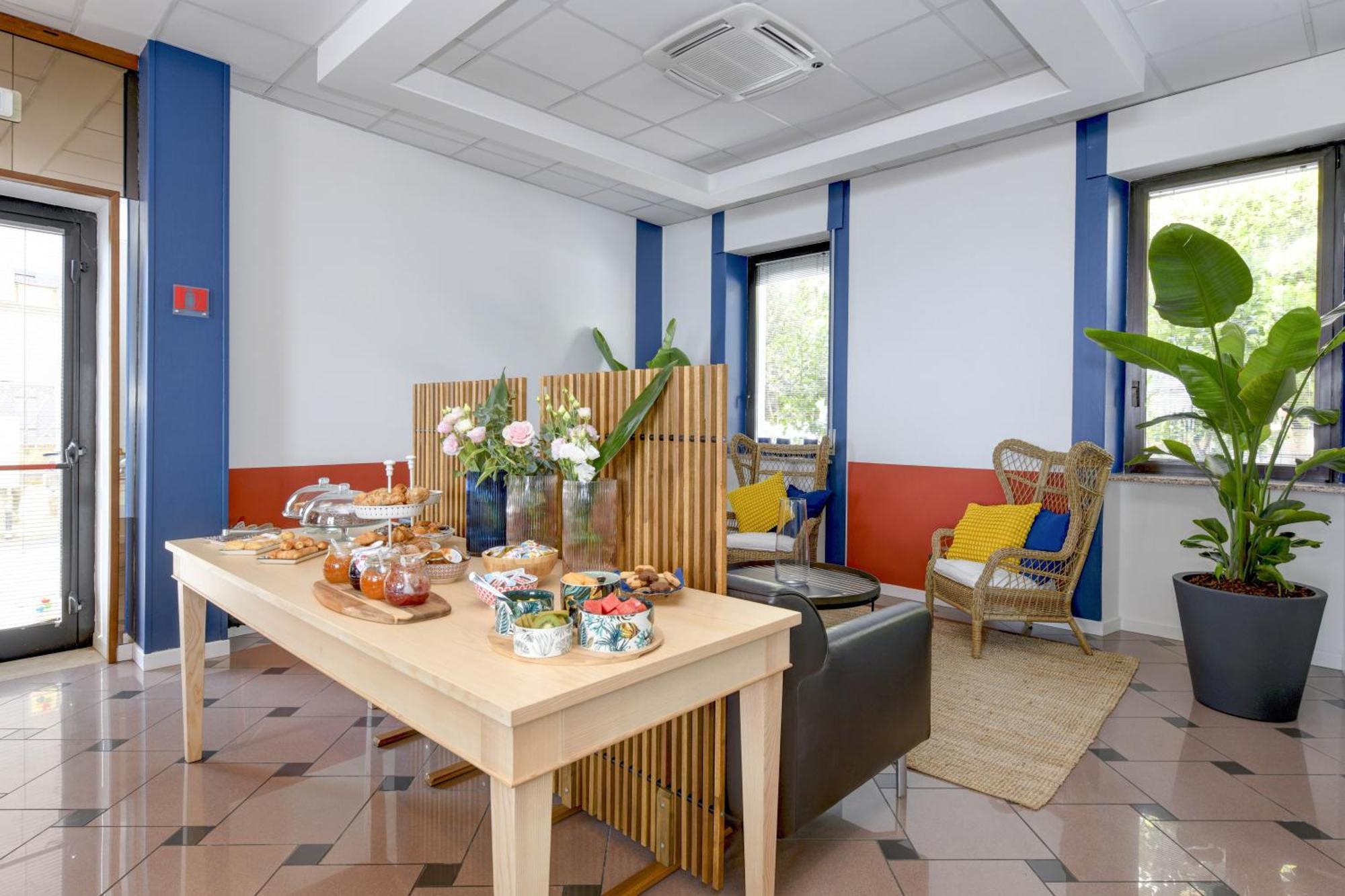 דסנזאנו דל גארדה Hotel Aurora מראה חיצוני תמונה
