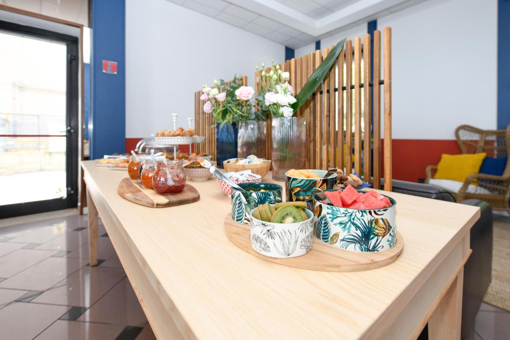 דסנזאנו דל גארדה Hotel Aurora מראה חיצוני תמונה